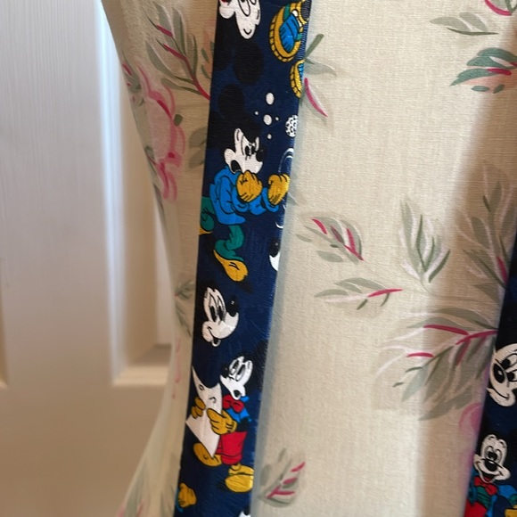 Men’s Mickey Mouse Tie - Picture 5 of 6